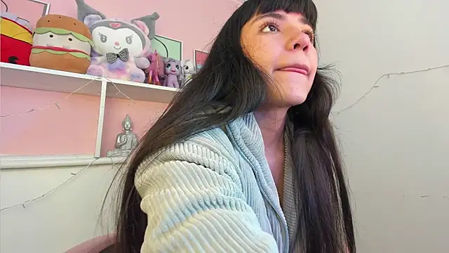 kitty-kryss online show from March 14, 2025, 8:17 pm