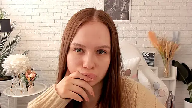 Snapshot of LoisCubitt chatting on March 15, 2025, 11:29 am LoisCubitt online show from March 15, 2025, 11:29 am