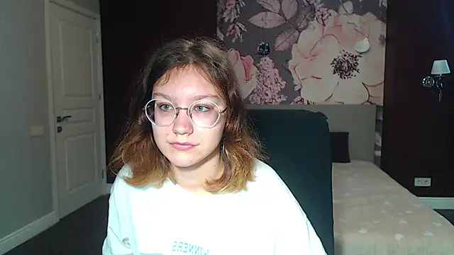 AngelinaLow online show from March 13, 2025, 12:13 pm