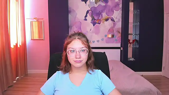 AngelinaLow online show from September 22, 2025, 11:23 am