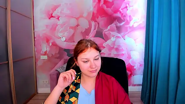 AngelinaLow online show from April 21, 2026, 11:38 am