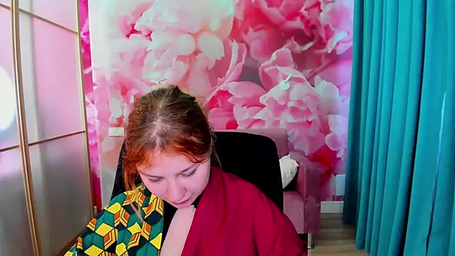 Snapshot of AngelinaLow chatting on May 11, 2026, 4:04 pm AngelinaLow online show from May 11, 2026, 4:04 pm