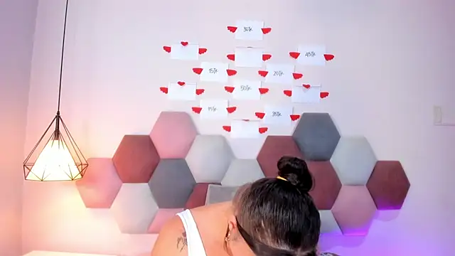 BeckyVidal online show from February 18, 2026, 6:26 pm