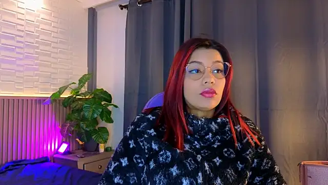 TiffanyWalk online show from November 4, 2025, 11:09 am