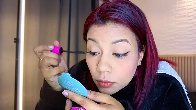 TiffanyWalk online show from January 13, 2026, 11:26 am