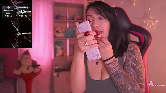 Madison Mayer online show from April 9, 2026, 12:21 pm