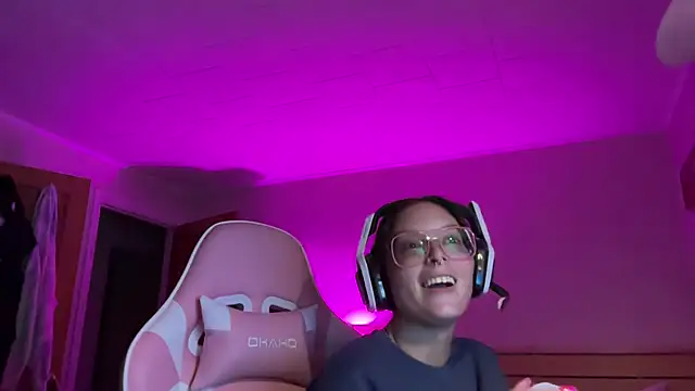 SpaceCowWhore online show from September 21, 2025, 12:45 am