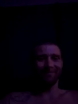 Stillhard8925 online show from September 27, 2025, 10:42 am