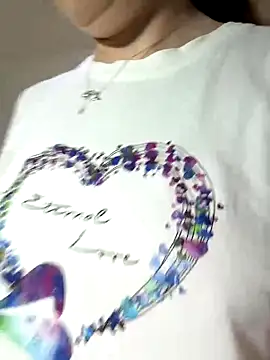 Snapshot of aa520uv chatting on September 27, 2025, 12:48 am aa520uv online show from September 27, 2025, 12:48 am