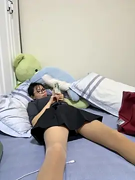 Snapshot of aa520uv chatting on November 7, 2025, 10:59 am aa520uv online show from November 7, 2025, 10:59 am