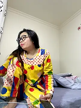 Snapshot of aa520uv chatting on November 23, 2025, 1:05 am aa520uv online show from November 23, 2025, 1:05 am