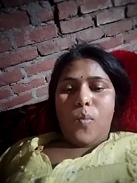 Snapshot of Ayeshaji chatting on April 1, 2026, 5:32 pm Ayeshaji online show from April 1, 2026, 5:32 pm