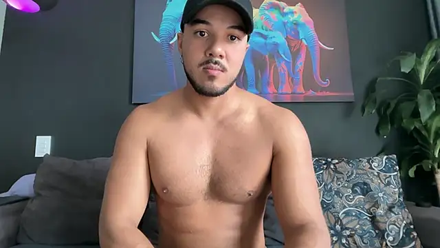 Snapshot of highlatin_guysoficial chatting on May 12, 2026, 4:04 pm highlatin guysoficial online show from May 12, 2026, 4:04 pm
