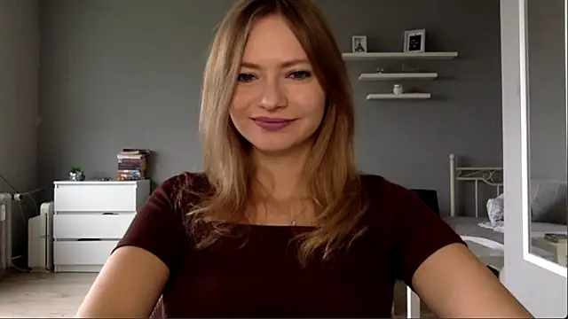 MillieShow online show from October 12, 2025, 2:27 pm