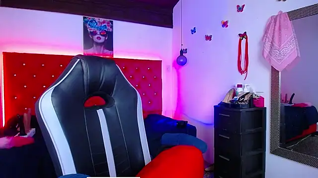 kriss sweetboobs10 online show from November 23, 2025, 12:16 pm