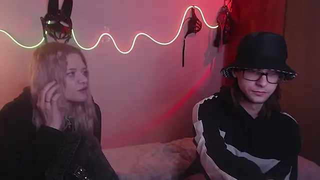 Your Horny Friends online show from March 21, 2025, 4:28 am