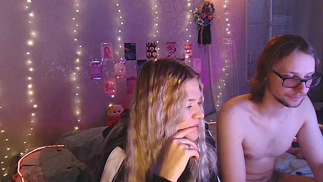 Your Horny Friends online show from April 15, 2026, 2:46 pm