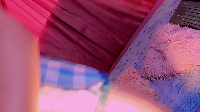 Mariana-ofc online show from September 24, 2025, 12:08 pm