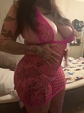 Snapshot of Badgyalbella chatting on April 7, 2026, 9:26 pm Badgyalbella online show from April 7, 2026, 9:26 pm