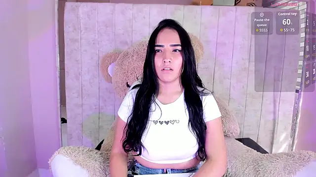 Alice 26  online show from January 6, 2026, 2:21 pm