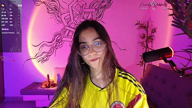 Emmi Roberts online show from March 24, 2026, 12:59 am