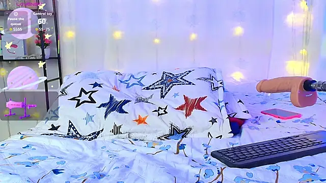 Danny-Swift13 online show from November 11, 2025, 1:22 pm