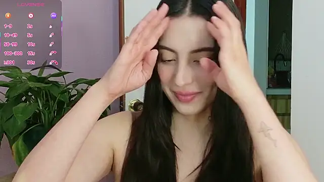 Snapshot of Rebbecawhite_meow chatting on March 10, 2026, 12:15 am Rebbecawhite meow online show from March 10, 2026, 12:15 am