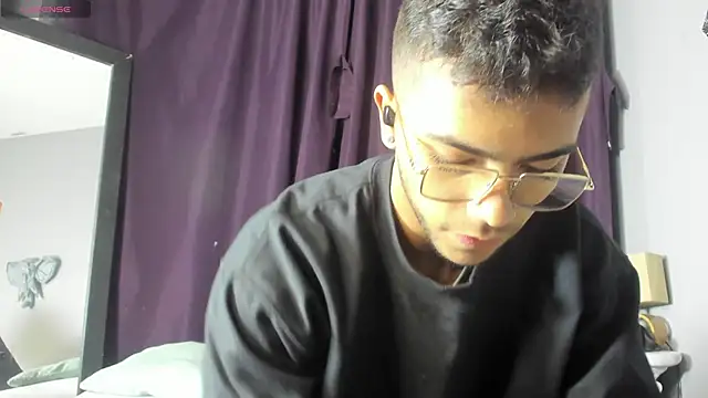 Colstorw  online show from December 16, 2025, 9:58 am