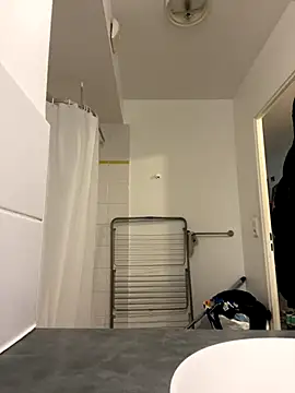 Renoirmonter online show from October 20, 2025, 7:42 am