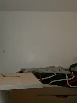 Renoirmonter online show from November 25, 2025, 10:10 pm