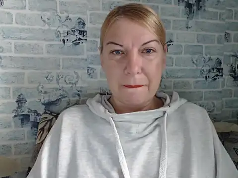 Lillia Ray online show from October 6, 2025, 9:51 am