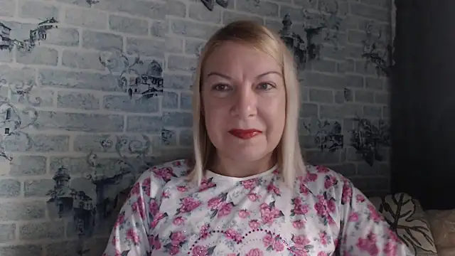 Lillia Ray online show from October 24, 2025, 5:04 am