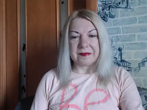 Lillia Ray online show from April 27, 2026, 7:50 am