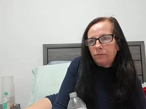 peachgoddess online show from April 18, 2026, 2:32 pm