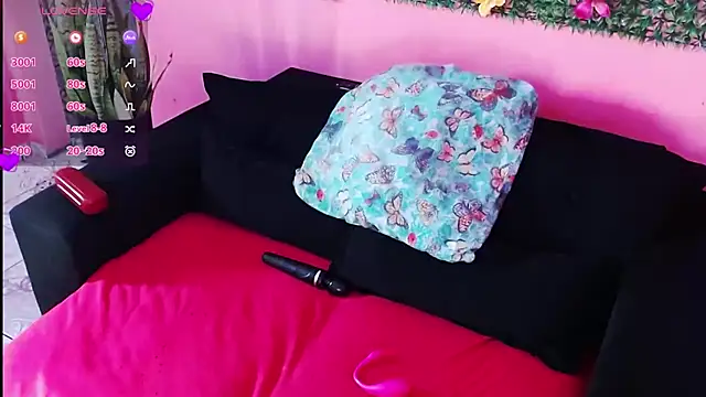 DianaGom online show from October 11, 2025, 11:53 am