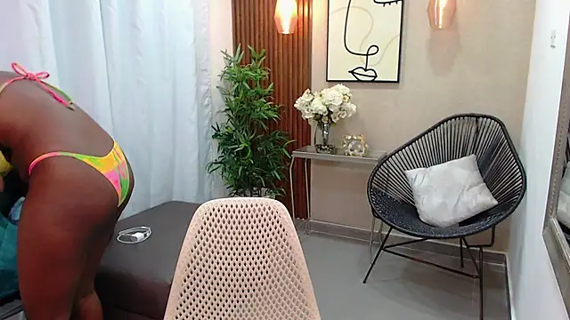 Coral Lise online show from March 21, 2025, 11:01 am