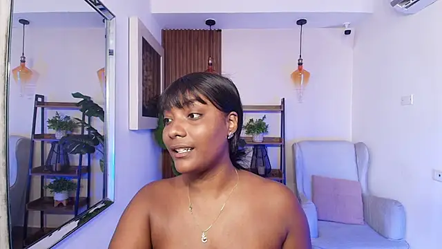 Coral Lise online show from October 5, 2025, 1:20 pm