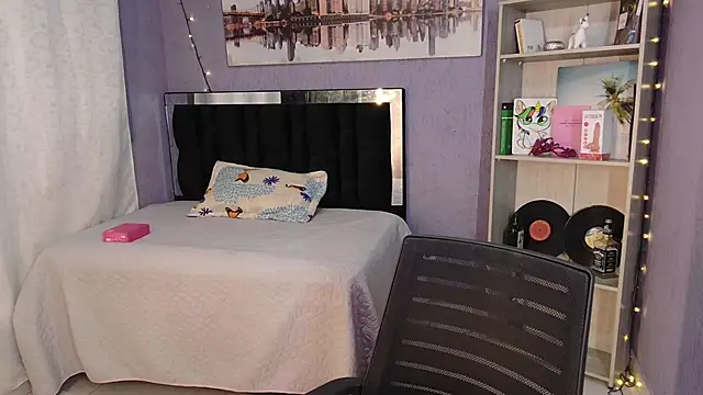 sweet c4ndy online show from December 5, 2025, 6:48 pm