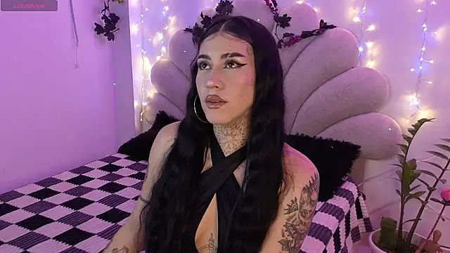 AnfisaLetyagho online show from December 18, 2025, 11:44 pm