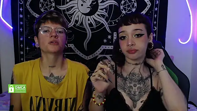 lovelockedlips online show from March 16, 2025, 3:36 am