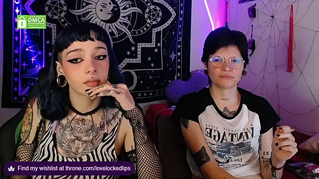 lovelockedlips online show from October 21, 2025, 12:33 am