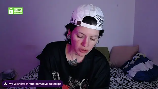 lovelockedlips online show from January 14, 2026, 3:01 am