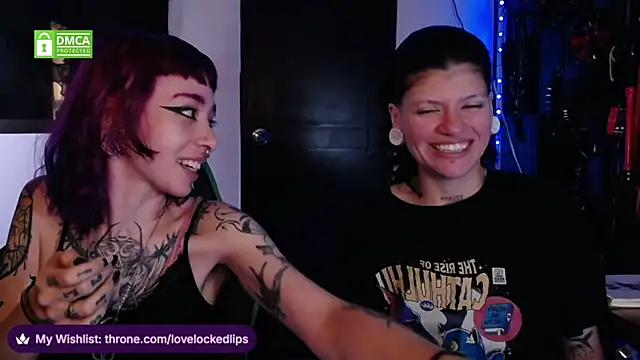 Snapshot of lovelockedlips chatting on July 19, 2026, 5:38 pm lovelockedlips online show from July 19, 2026, 5:38 pm