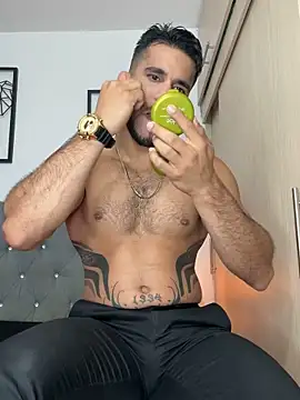 Maximiliano ford online show from December 21, 2025, 10:44 am