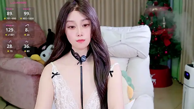 NovaNana online show from April 21, 2026, 2:56 pm