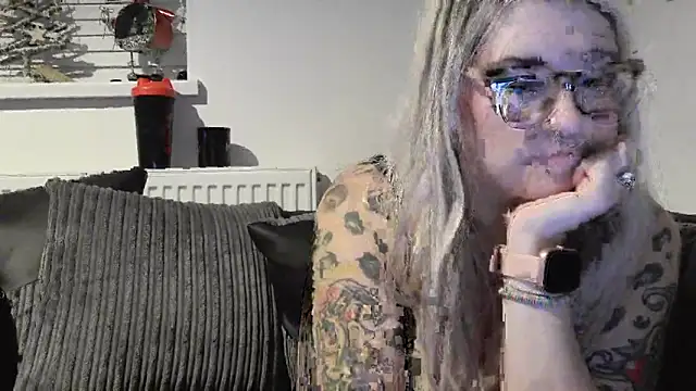 Sizzling Indie36 online show from November 28, 2025, 5:26 pm