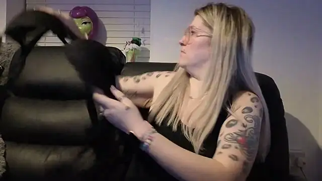 Sizzling Indie36 online show from February 1, 2026, 10:08 pm