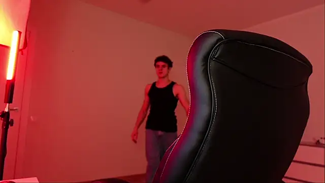 Brad Holloway online show from November 9, 2025, 8:18 pm