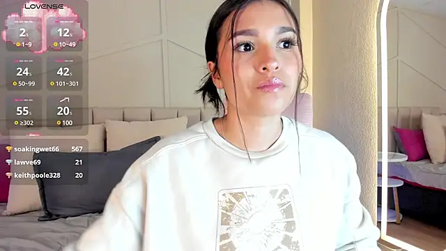 Snapshot of Eimmy_bm chatting on March 20, 2025, 1:35 am Eimmy bm online show from March 20, 2025, 1:35 am