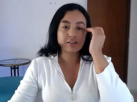 Snapshot of Themagicpotion chatting on April 8, 2026, 2:50 pm Themagicpotion online show from April 8, 2026, 2:50 pm